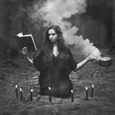 Gif animé gothique rituel